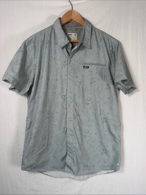Jette Light Gray Short-Sleeve Button-Down Shirt with Subtle Botanical Print